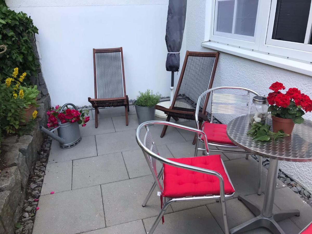 Modernes Apartment Mit Terrasse Und Highspeed Internet Zwischen Aalen Und Schwaebisch Gmuend Goggingen Exterior photo